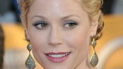 Woman lips Actress earrings blondes MILF Julie Bowen