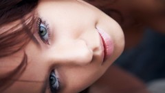 Woman lips faces green eyes brunettes