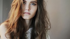 Woman long hair indoors models lisa Lisa Michiels