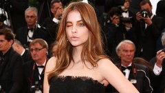 Woman lost blue eyes brunettes models cannes premiere barbara 