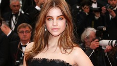 Woman lost blue eyes brunettes models cannes premiere barbara 