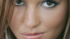 Woman Lucky faces blondes