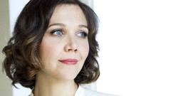 Woman Maggie Gyllenhaal models