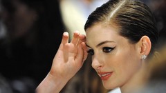 Woman makeup Celebrity brunettes anne hathaway