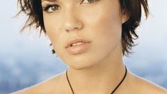 Woman mandy moore