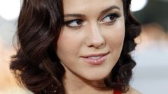 Woman mary elizabeth winstead