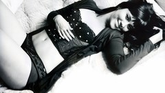 Woman mary elizabeth winstead