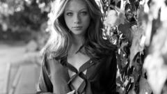 Woman michelle trachtenberg