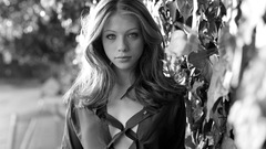 Woman michelle trachtenberg