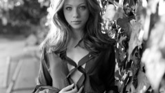 Woman michelle trachtenberg monochrome
