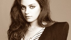 Woman mila kunis Actress