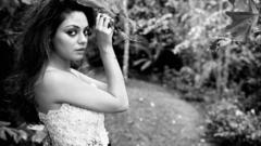 Woman mila kunis Actress