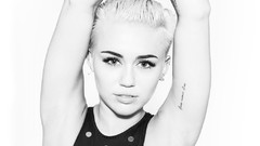 Woman miley cyrus grayscale