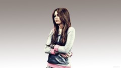 Woman miley cyrus singers