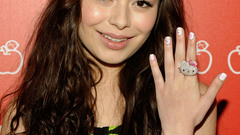 Woman miranda cosgrove