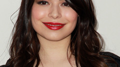 Woman miranda cosgrove