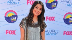 Woman miranda cosgrove teen choice awards