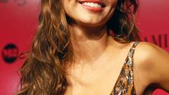 Woman miranda kerr models