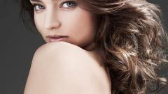 Woman miranda kerr models