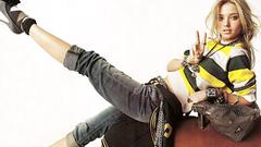 Woman miranda kerr models