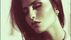 Woman models Aleksandr Mavrin