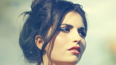 Woman models Aleksandr Mavrin