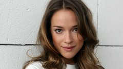 Woman models Alicja Bachleda-Curuś