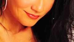 Woman models Alley Baggett