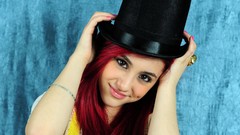 Woman models ariana grande