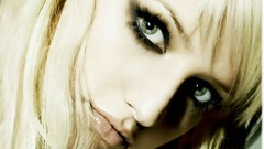 Woman models Ashley Simpson