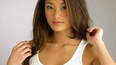 Woman models boobs Jarah Mariano