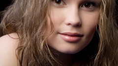 Woman models Caesaria A