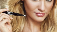 Woman models candice swanepoel Victorias Secret