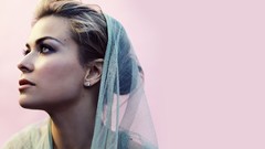 Woman models Carmen Electra