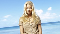 Woman models Emilie de Ravin