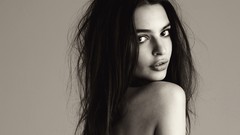 Woman models Emily Ratajkowski