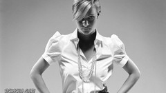 Woman models grayscale Romola Gari