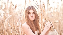 Woman models Hannah Biermann