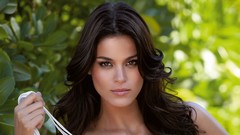 Woman models Jenna Pietersen