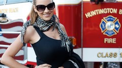 Woman models Jordan Carver