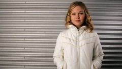 Woman models Julia Stiles