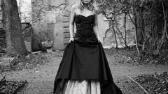 Woman models kate hudson