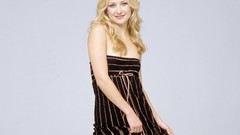 Woman models kate hudson