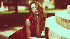 Woman models Marianne Hagstrom