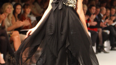 Woman models miranda kerr