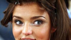 Woman models miranda kerr