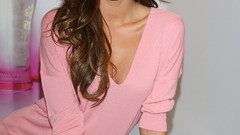 Woman models miranda kerr