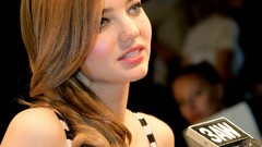 Woman models miranda kerr