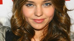 Woman models miranda kerr