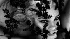 Woman models natalia vodianova